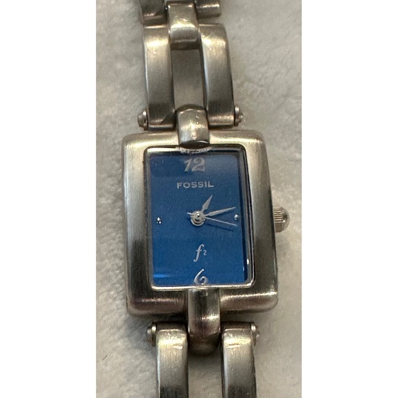Fossil Womens Silver Tone Watch‎ Blue Face Rectangle Tank ES-9098 - Picture 2 of 6